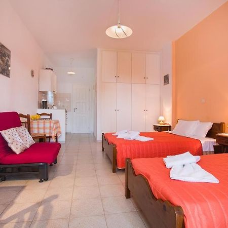 Betty Apartments ดริยอส ภายนอก รูปภาพ