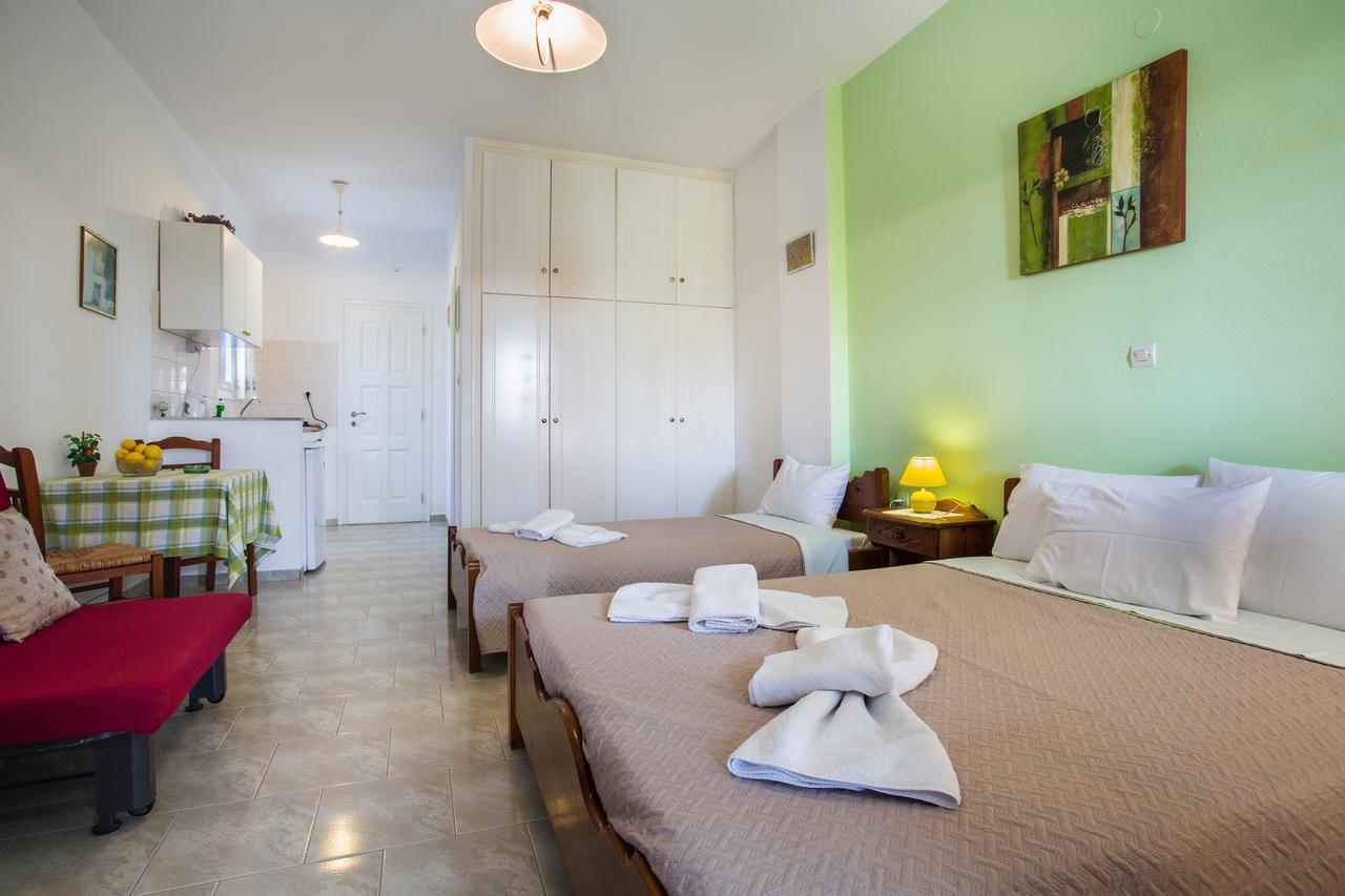 Betty Apartments ดริยอส ภายนอก รูปภาพ